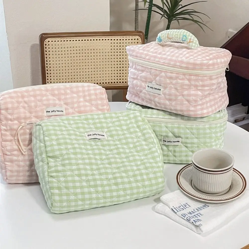 Cute Large Capacity Makeup Bag Quilted Cotton Plaid Cosmetic Storage Bag Soft Portable Makeup Pouch Bathroom