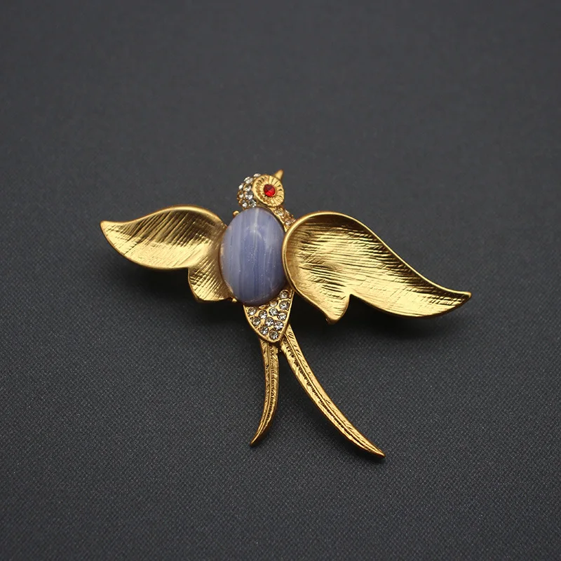 Poster Style Golden Swallow Brooch Earrings Suit Medieval Casual Earrings