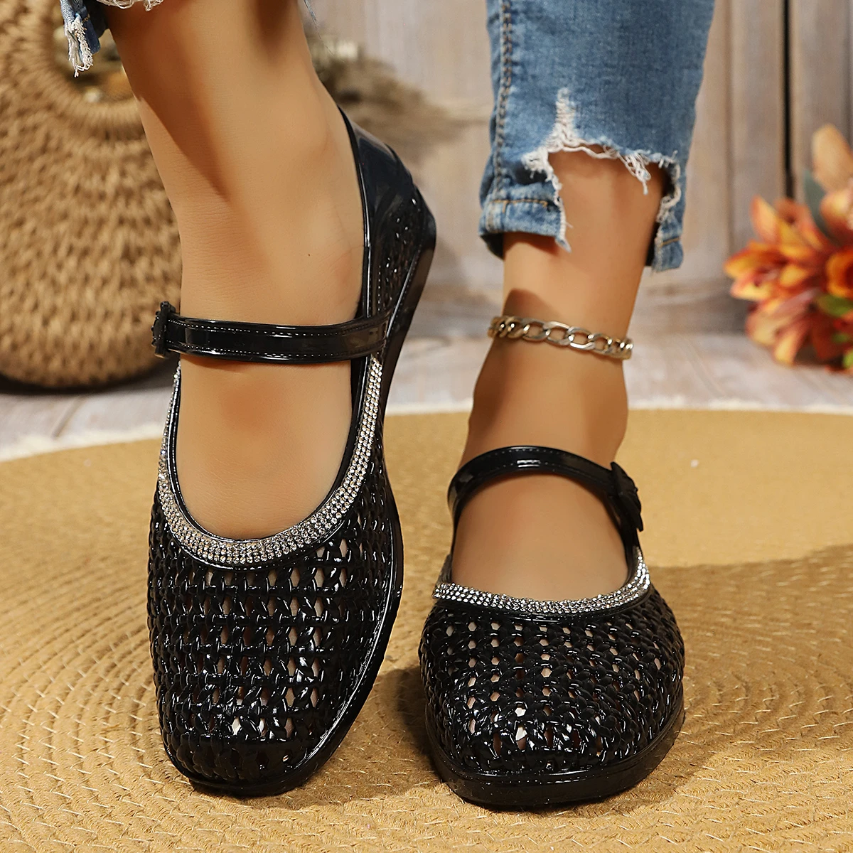 Summer Solid Color One-line Buckle Design Shallow Mouth Low-top Shoes Women's Hollow Breathable Non-slip Comfortable Flat Shoes