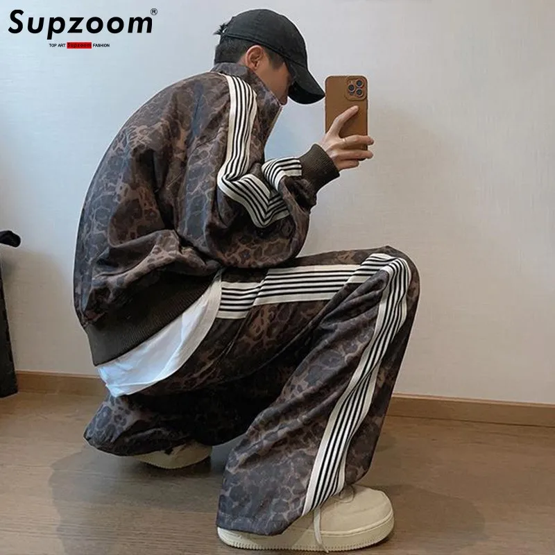 Supzoom 2024 New Arrival Casual Male Popular Trendy Vertical Collar Retro Joker Leopard Striped Zipper Sports Trend Jacket Men