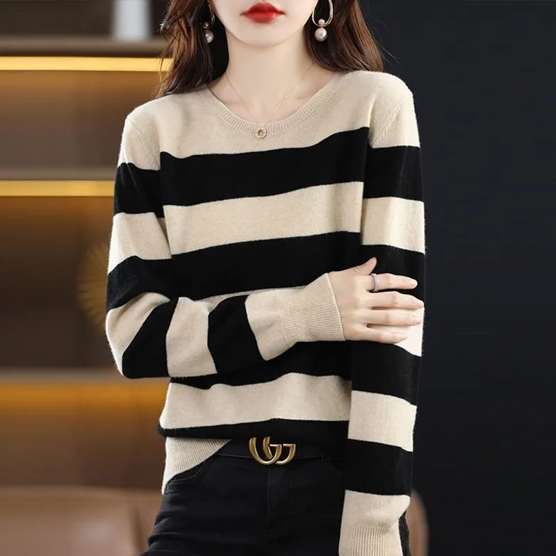 New Spring and Autumn Fashion Trend Round Neck Stripe Foreigner Loose Size Versatile Casual Women\'s Knitted Long Sleeve Sweater