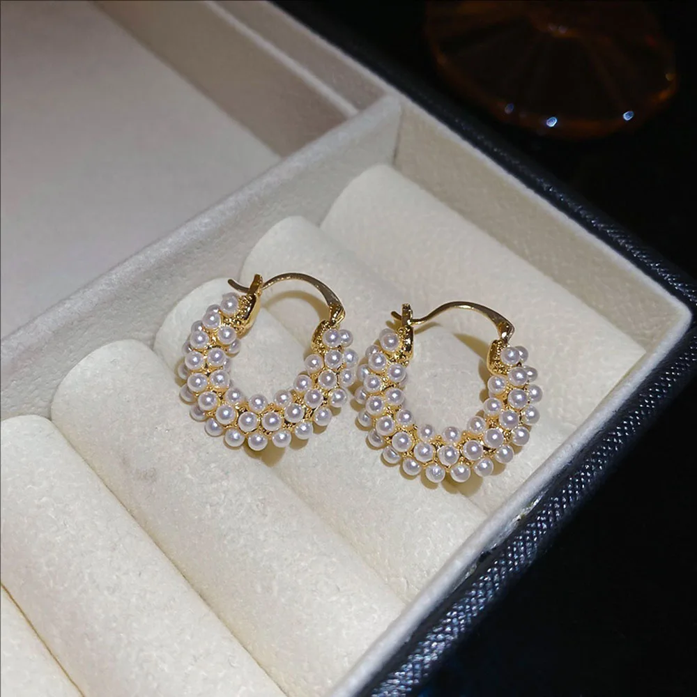 أقراط متخصصة جديدة مطلية بالذهب الحقيقي، أبازيم أذن مستديرة من اللؤلؤ، مجوهرات فاخرة ساحرة للنساء #6