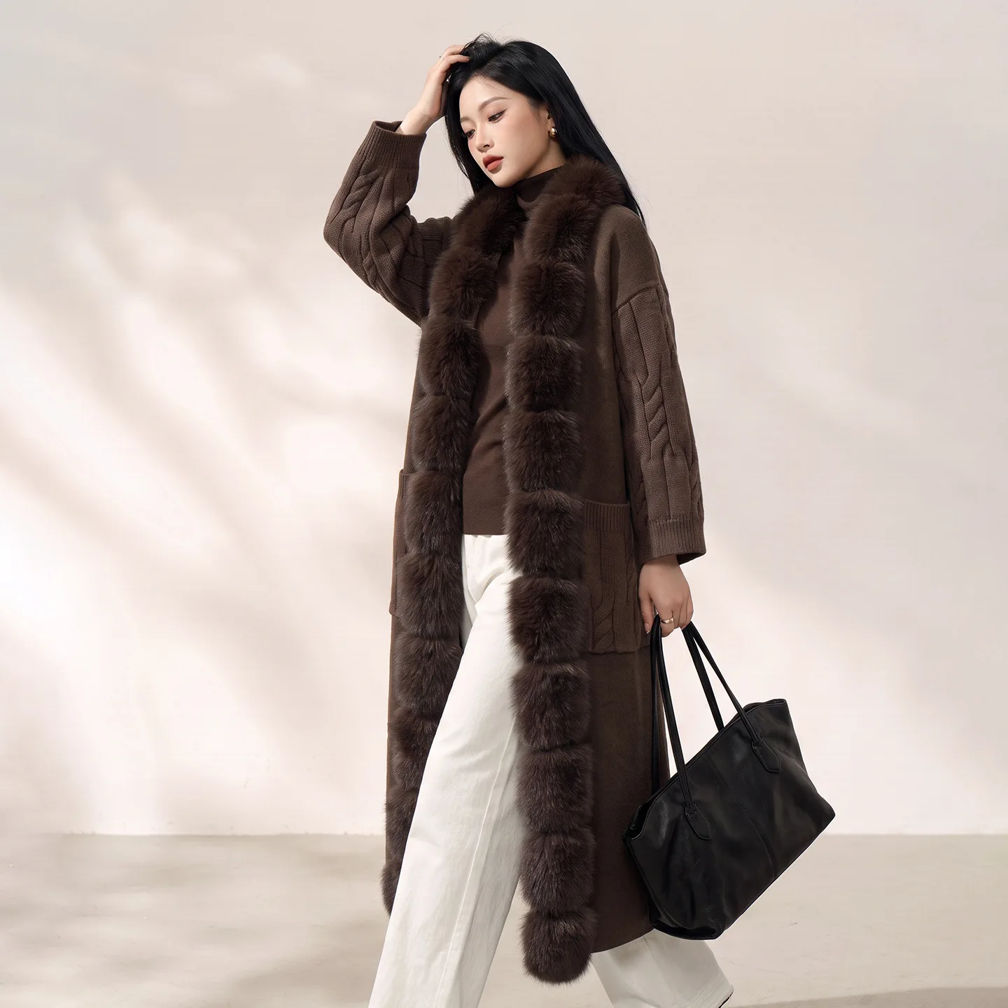 2026 Winter Luxury Natural Female Faux Fox Fur Collar Woolen Blends Knit Long Overcoats Women Loose Warmth Cashmere Fur Jacket