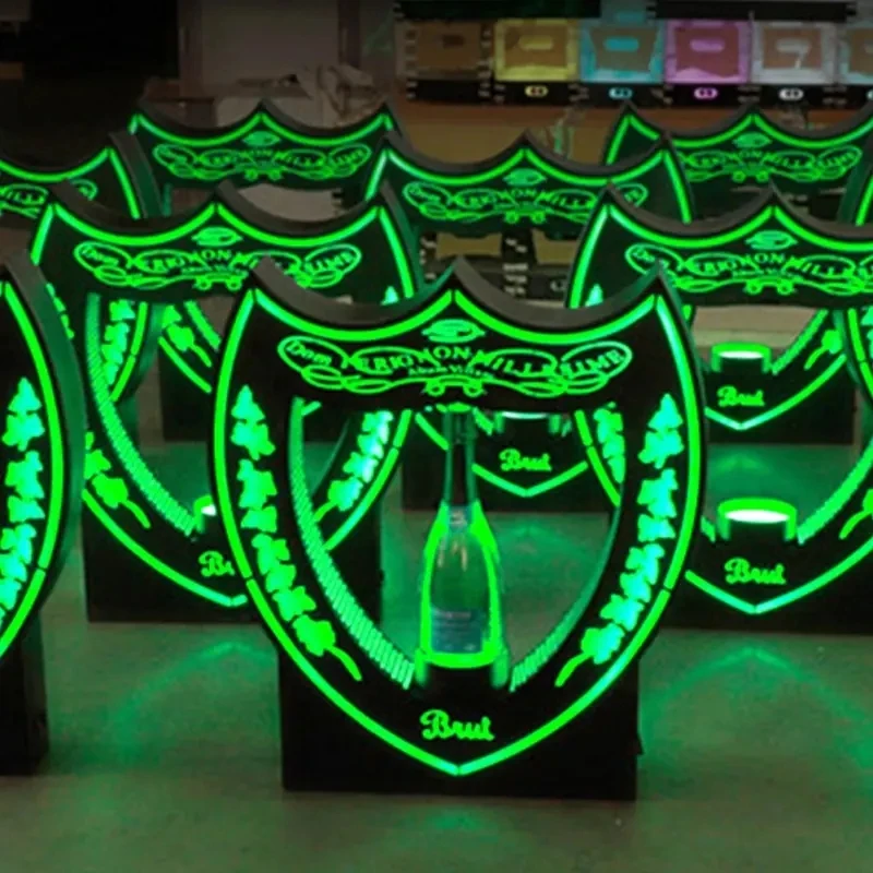 

Nightclub Bar Dom rechargeable Green P Shield Champagne Bottle Glorifier Display Service LED VIP Bottle Presenter