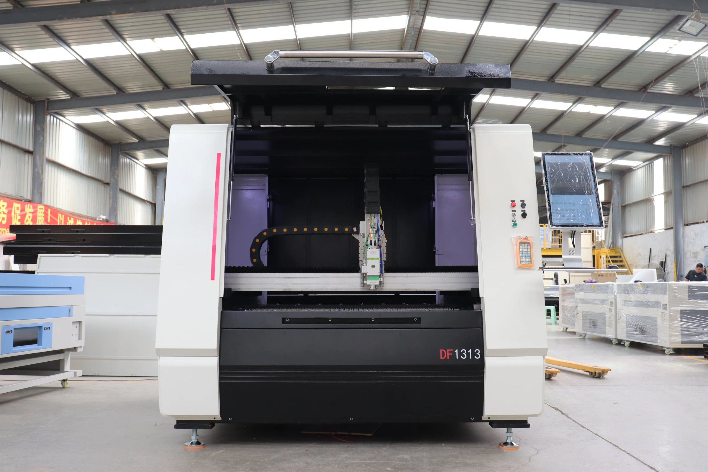 طاولة رسم لـ Raytools 3000W سطح المكتب 1313 آلة قطع الألياف الصفائح المعدنية نظام التحكم Cypcut لـ