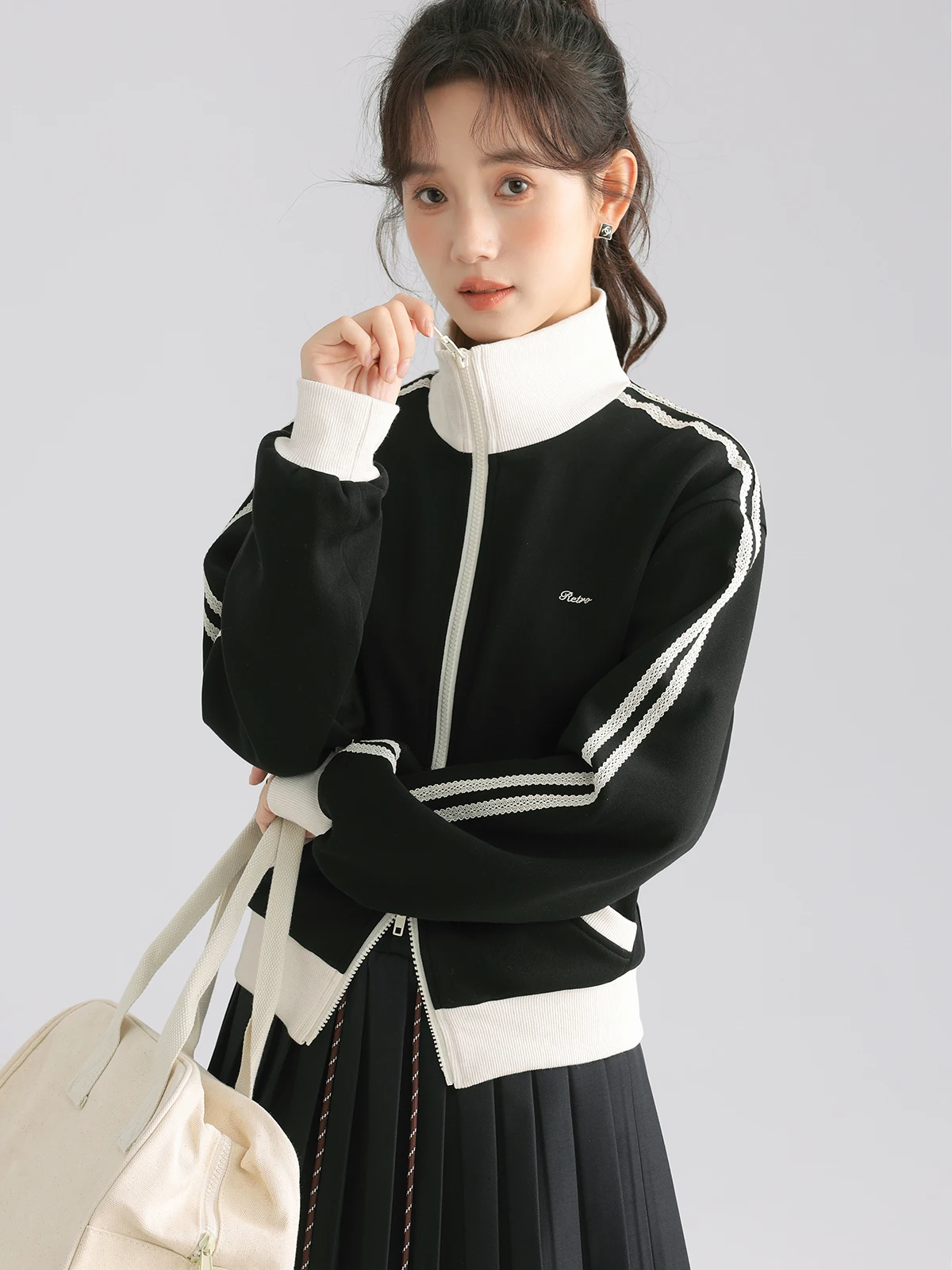 

Preppy Style Contrast Stripe High Neck Sweatshirt,Women’s Casual Zip-Up Loose Fit Jacket,Drop Shoulder 2025 Fall Winter Fashion