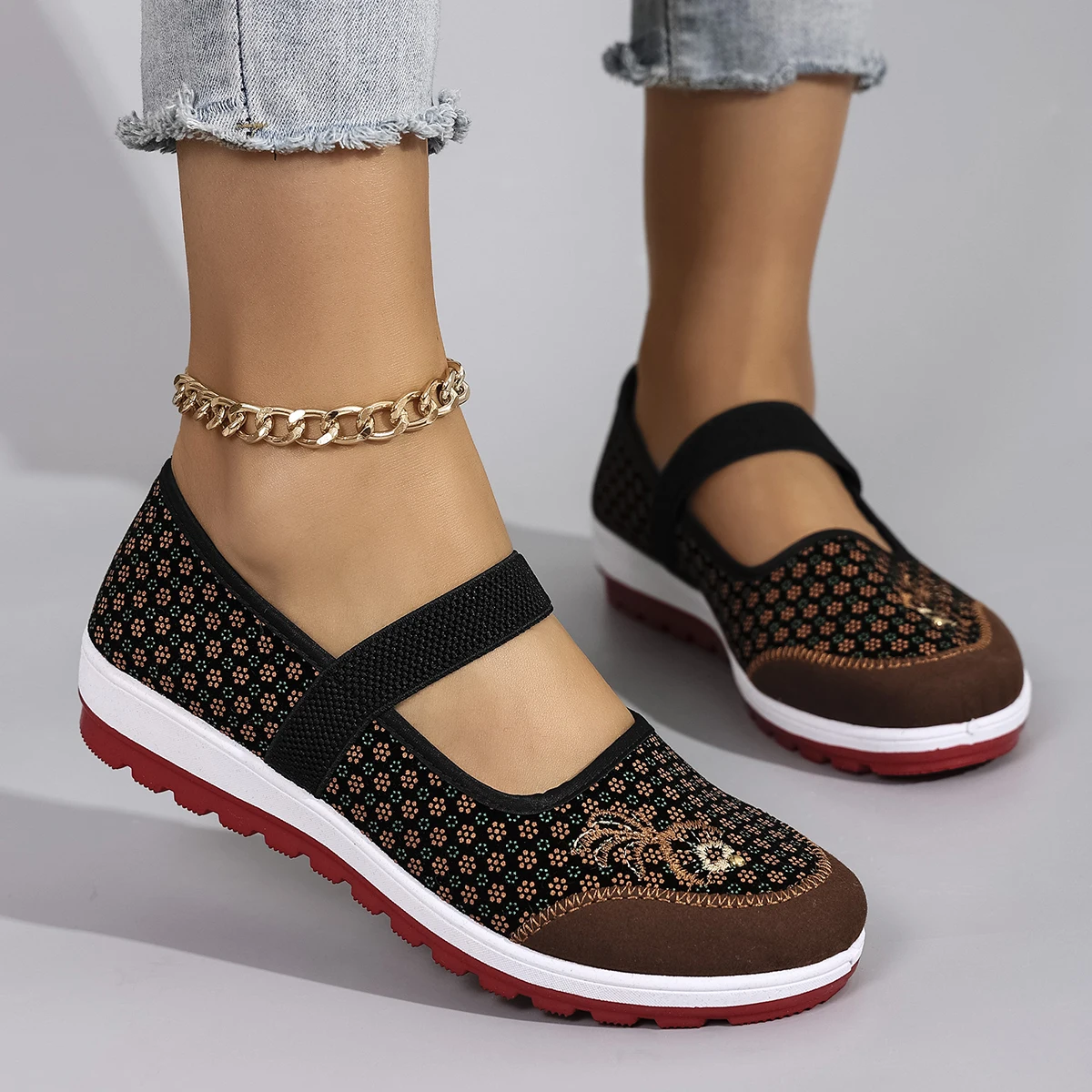 

Spring Women's Comfortable, Breathable, Lightweight and Wear-Resistant Casual Shoes with Soft Soles for Lazy People to Step on