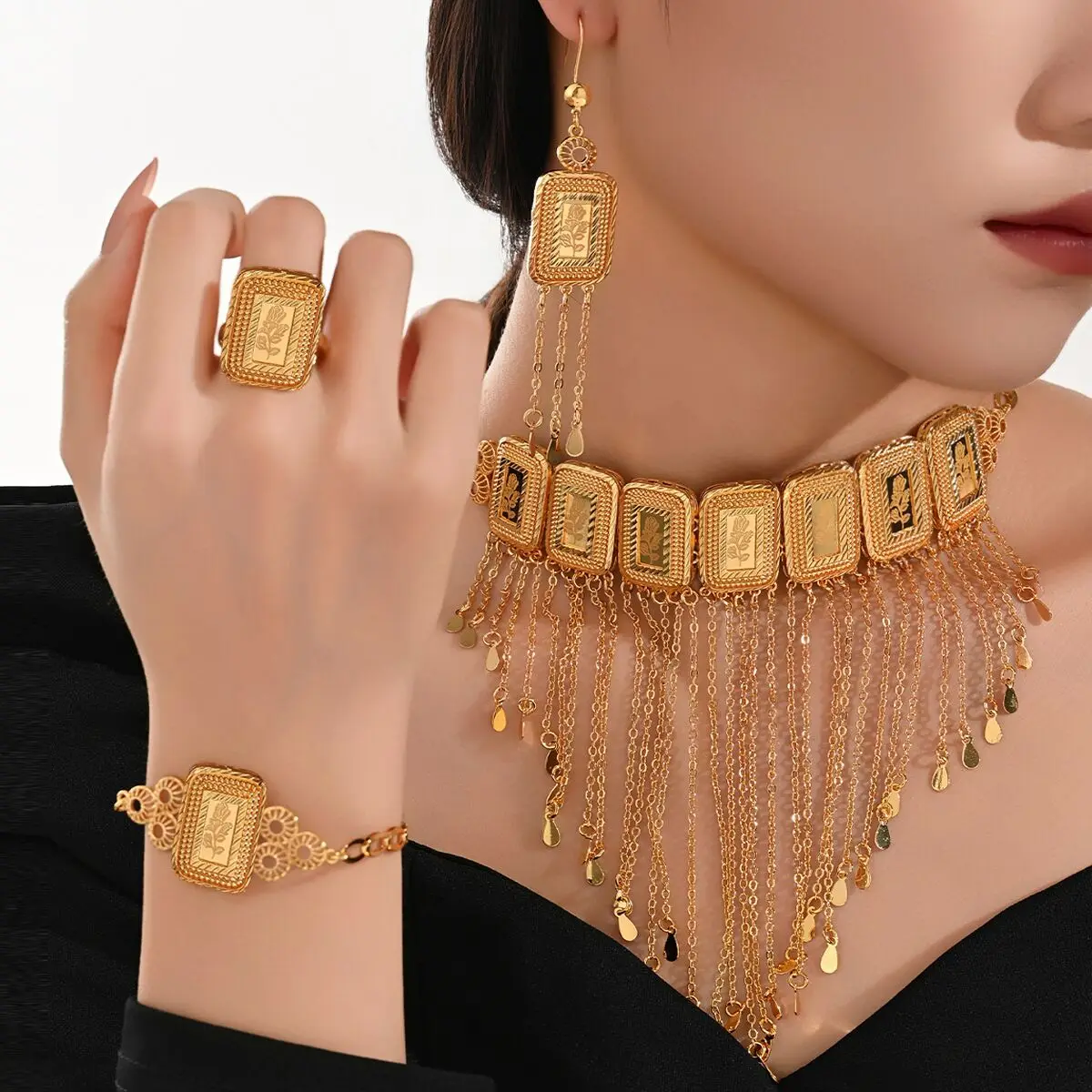 

Fashion Dubai 24K Gold Plated Customized Necklace, Earrings, Rings, Bracelets, Wedding Party Jewelry Set for Lovers DD10745