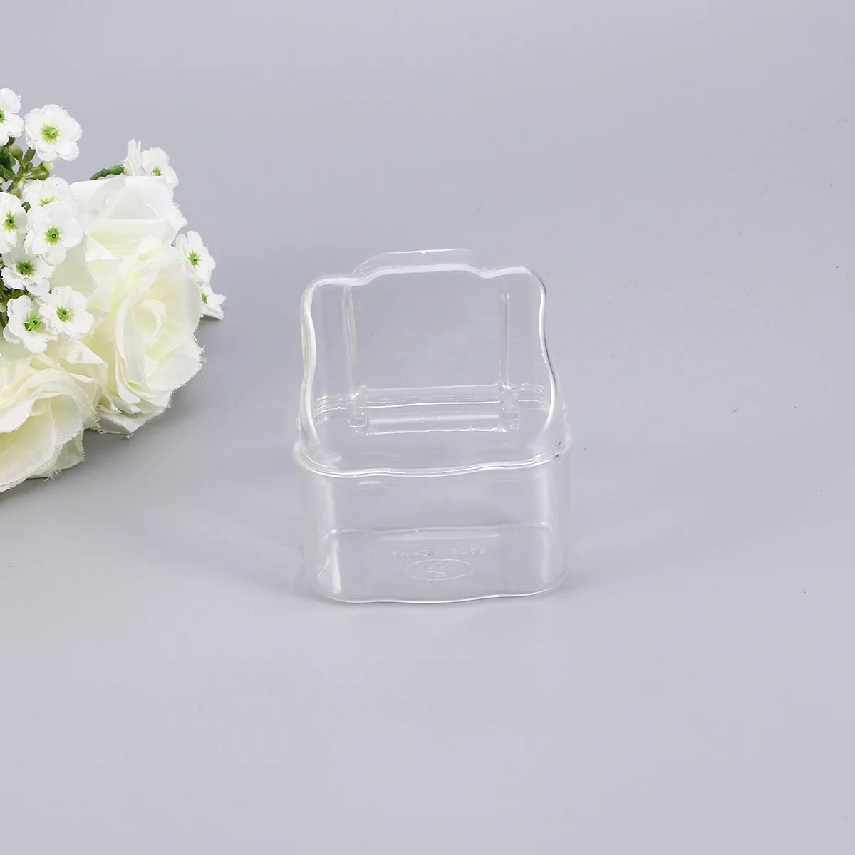 

Pet Food Container Transparent Acrylic Bird Feeder With Lid Spill Proof Easy Clean Cage Feeding Cup For Small Animals Bird