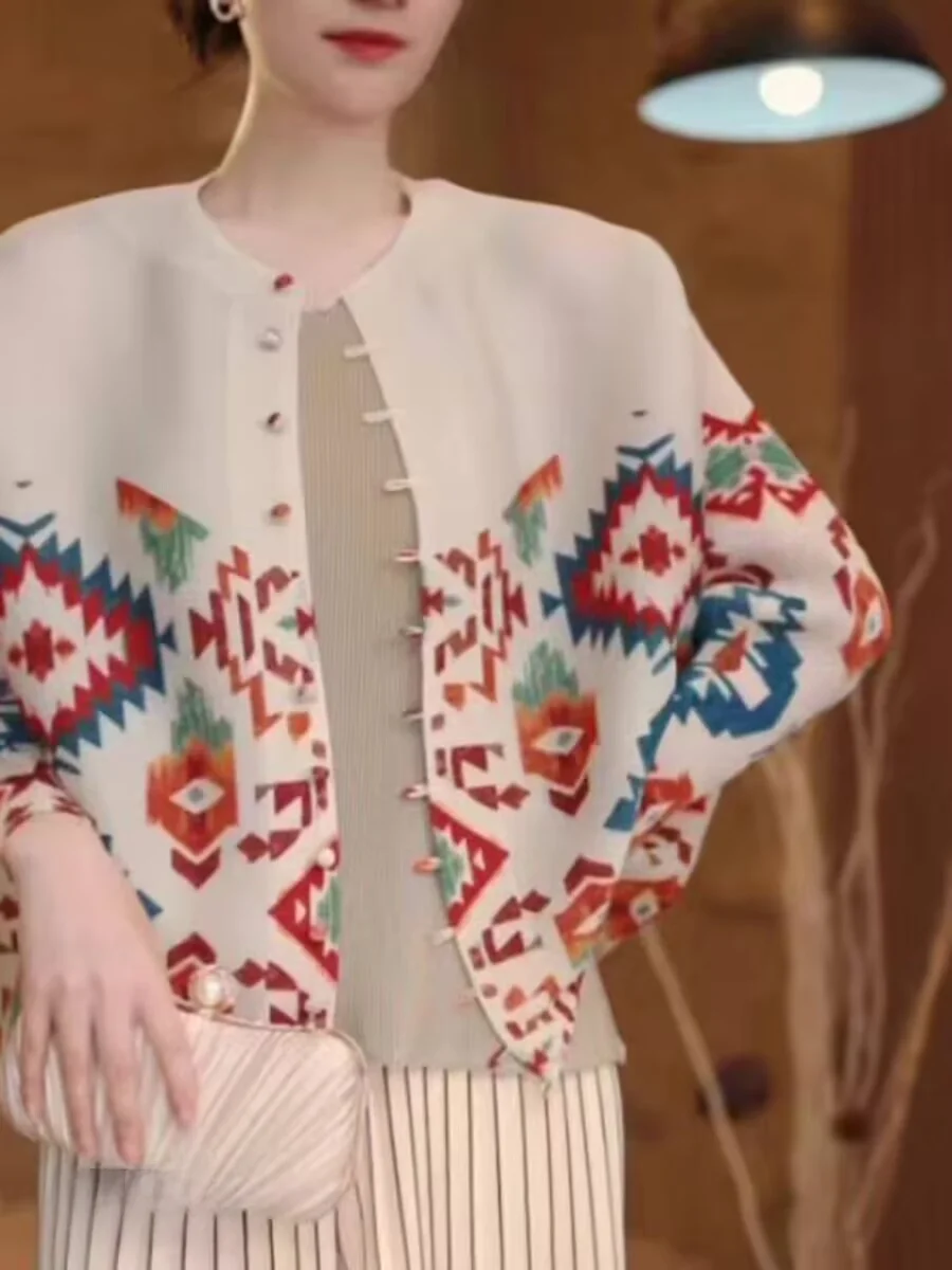 Spring Summer New Ethnic Style Geometric Pattern Pleated Open Cardigan Women's Short Jacket round Neck Button Elegant Vacatio...