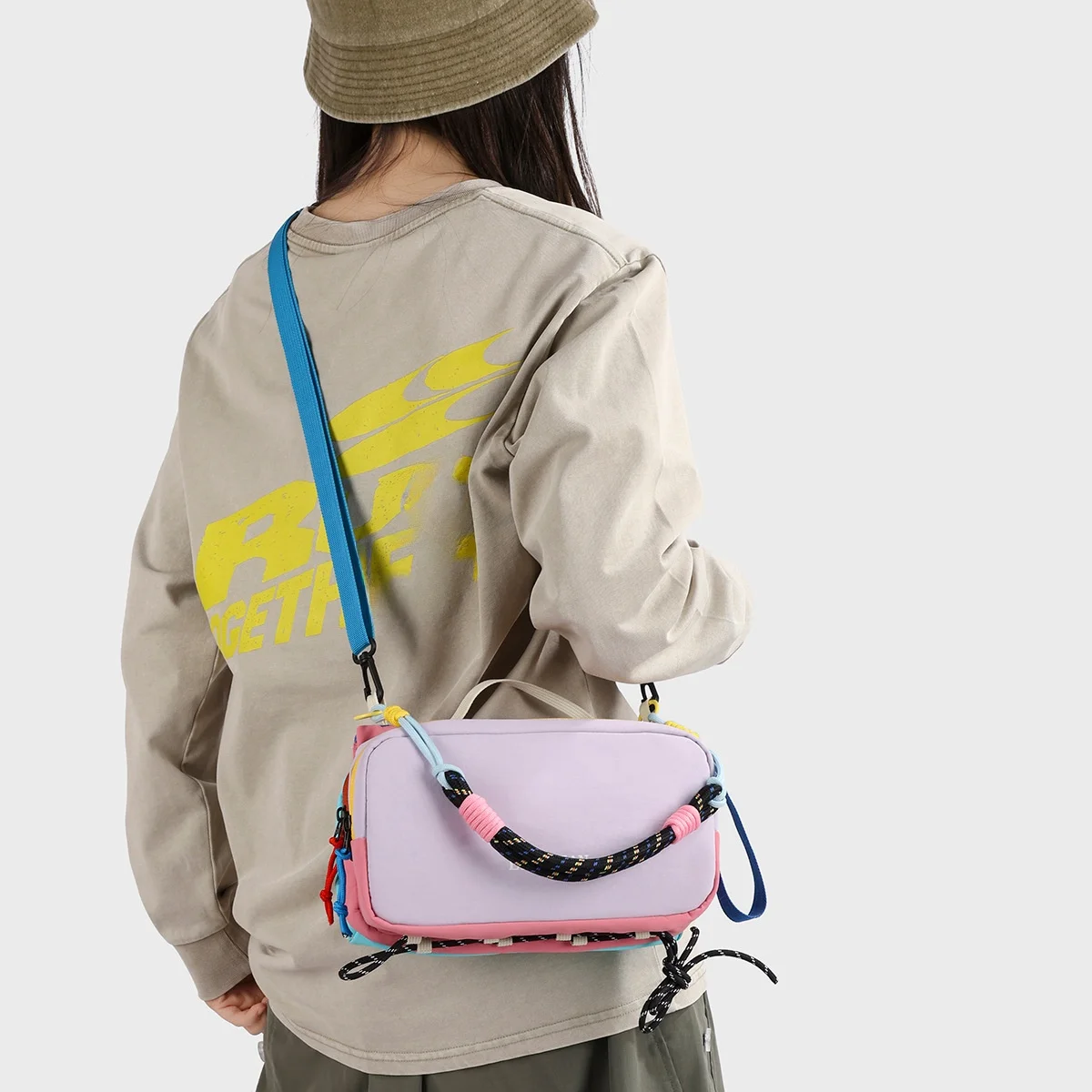 エネルギッシュなアウトドアクロスボディバッグ-女性用-軽量スポーティカジュアル-マルチカラー-トラベルバッグ-ストリートトレンド-ファッションサッチェル
