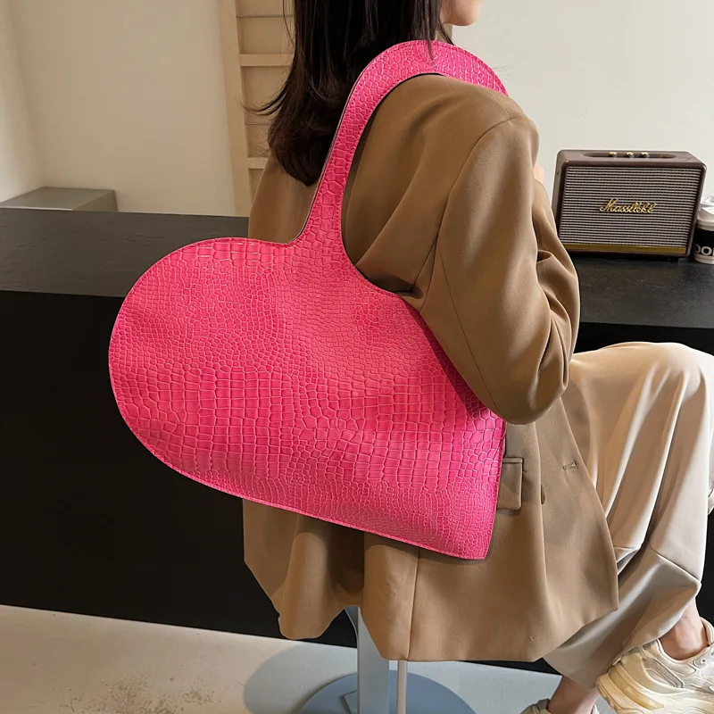 

2024 Designer Luxury Bag Casual Love Shape Handbag Lady Tote Bags Original Brand Popular Shoulder Bag Women's Fashion Bags