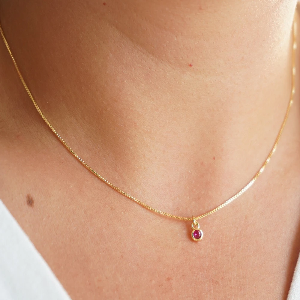 Collar con colgante de cristal brillante, gargantilla de cadena a la moda para mujer, collares chapados en oro brillante, accesorios, regalo de joyería 2023