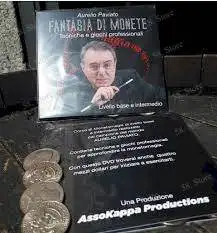 Fantasie Di Monete By Aurelio Paviato Magic tricks ( 58 Store Download )