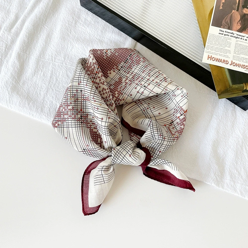 أوشحة مربعة جديدة من القطن والحرير بمزاج فني مع طباعة ربط منقط، ندبة زخرفية احترافية متعددة الاستخدامات