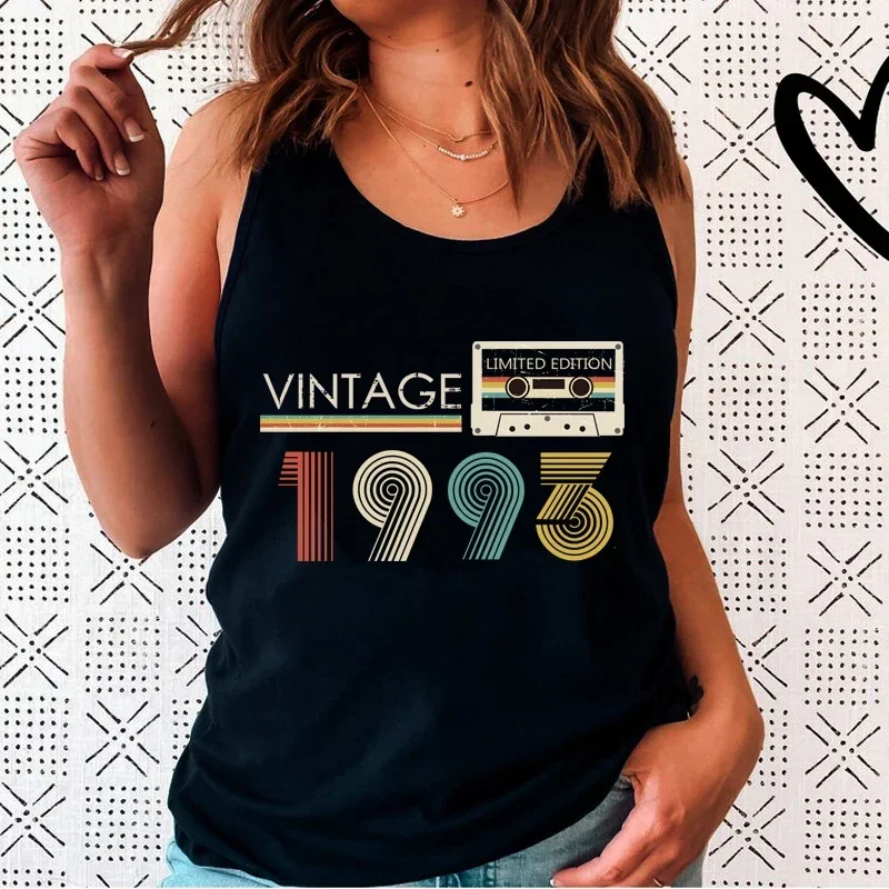 

Vintage 1990 Retro Cassette Women Tank Tops 90s 34th 34 Years Old Birthday Party Mother Gift Black Sleeveless Tanks Summer Vest