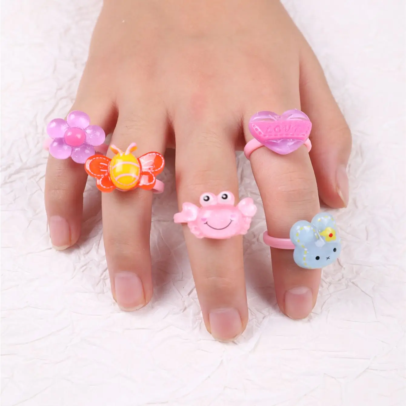 5 simple cartoon cute transparent children\'s rings rabbit shape, cherry shape, candy shape girl fashion happy happy ring