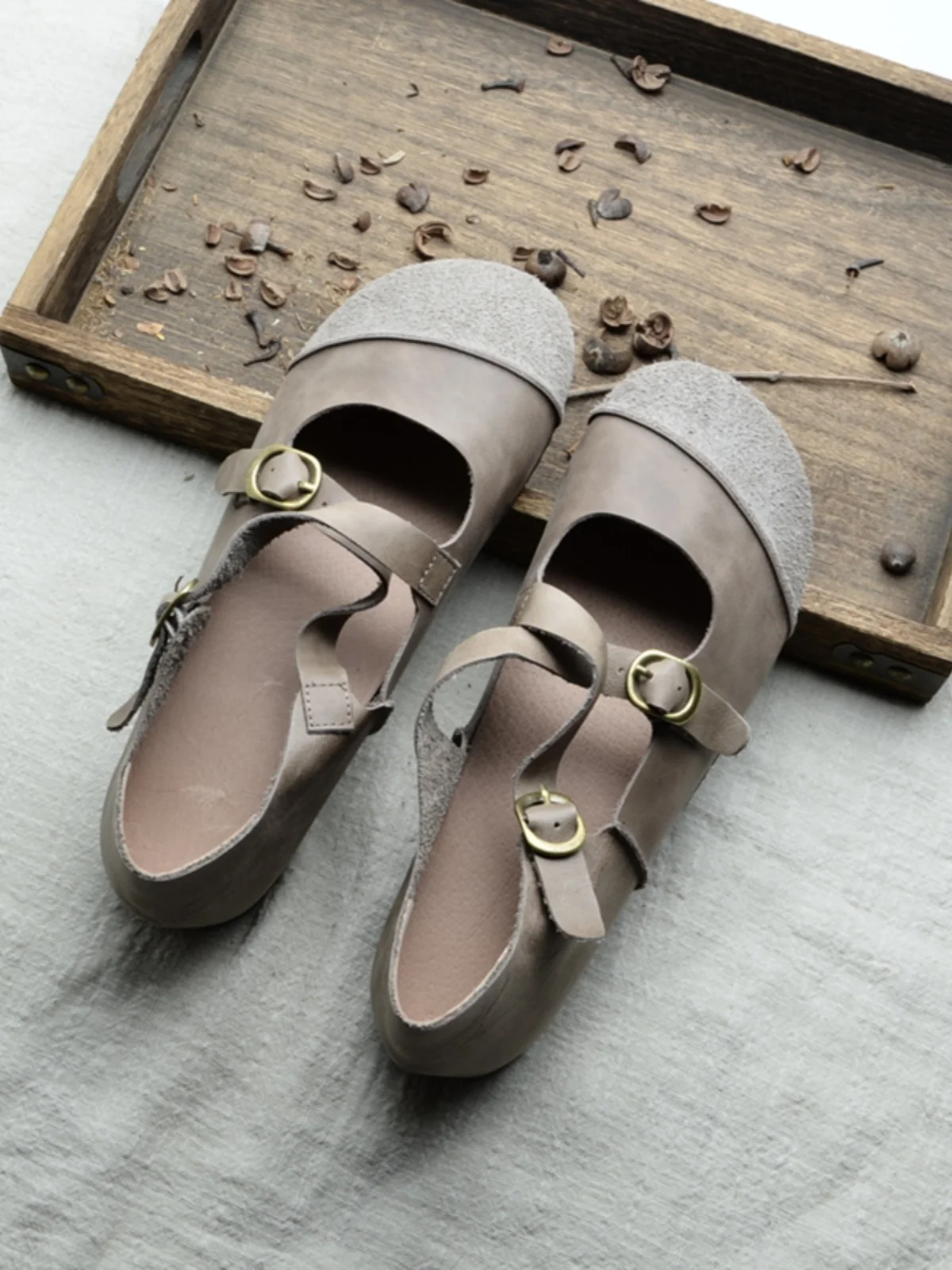 

Handmade Cotton Linen Artistic Simple Flat Bottom Women's Single Shoes Buckle Design Comfortable Grandmother Style Footwear