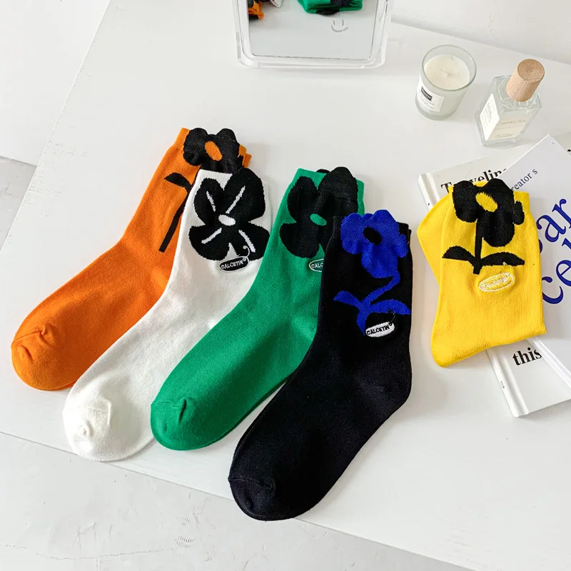 

2022 Hot Sale High Quality women socks Fashion Floral long socks harajuku kawaii girl socks Cotton frilly socks solid color