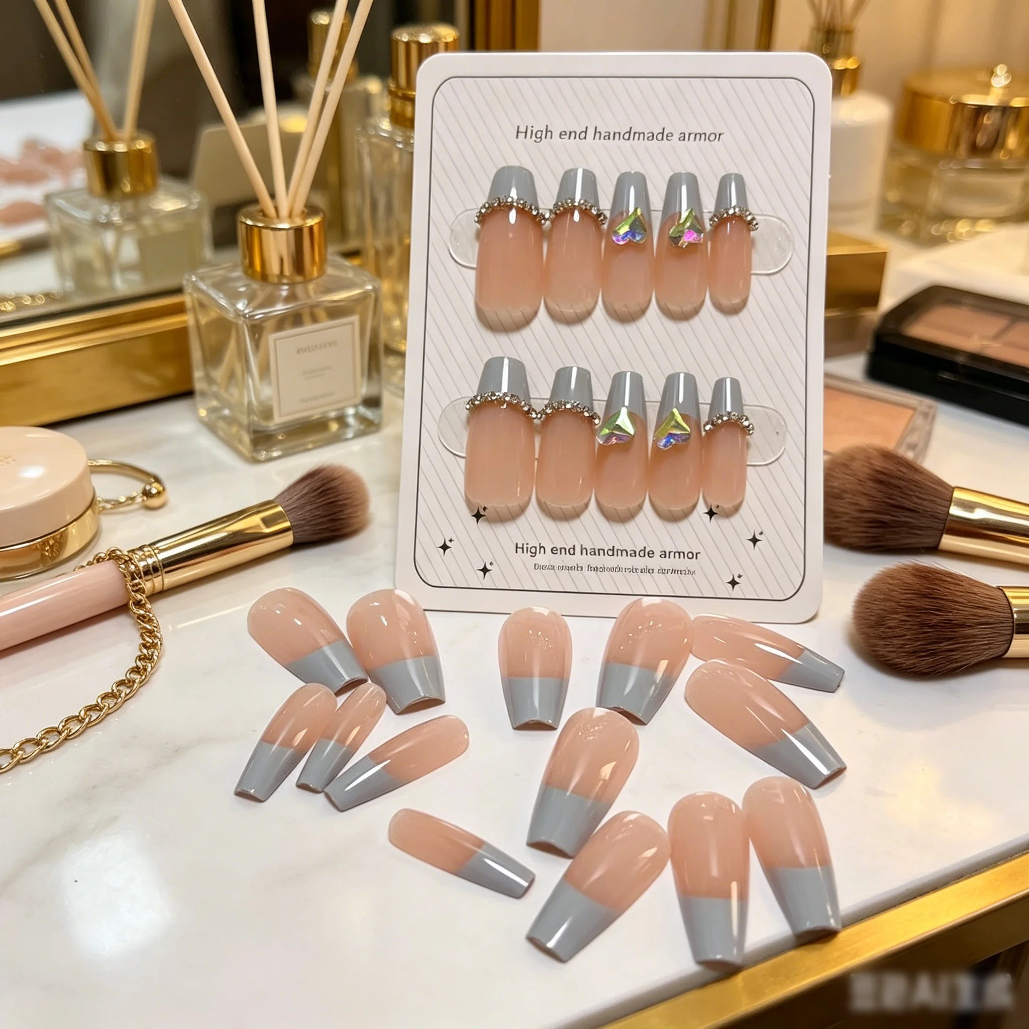 24 pieces packaged with a complete set of nail care tools. The soft material is comfortable to wear and doesn’t feel bulky.