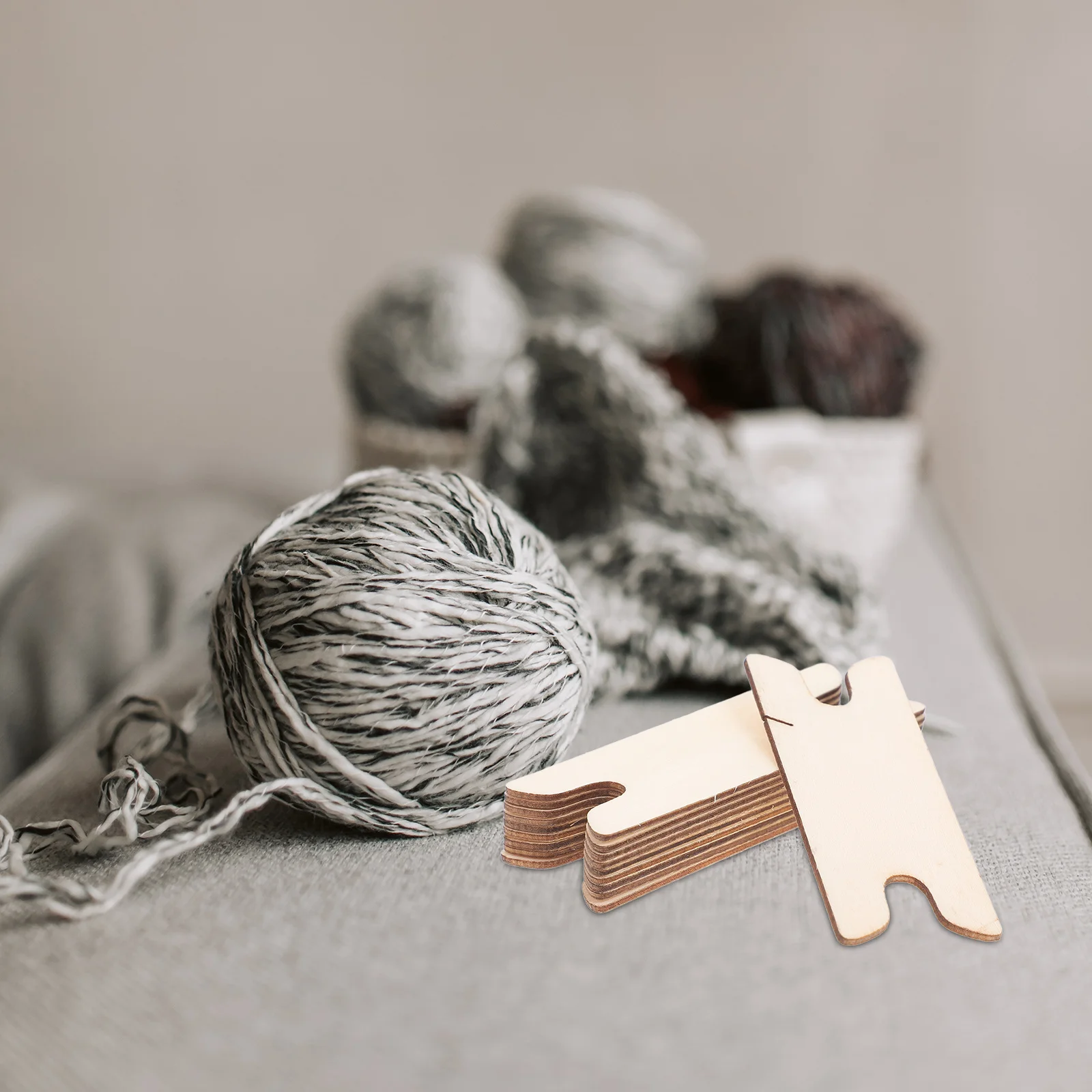 

10Pcs Wood Weaving Shuttle Sticks Durable Easy to Use for Scarf Tapestry Belt Projects DIY Handmade Weaving Tools