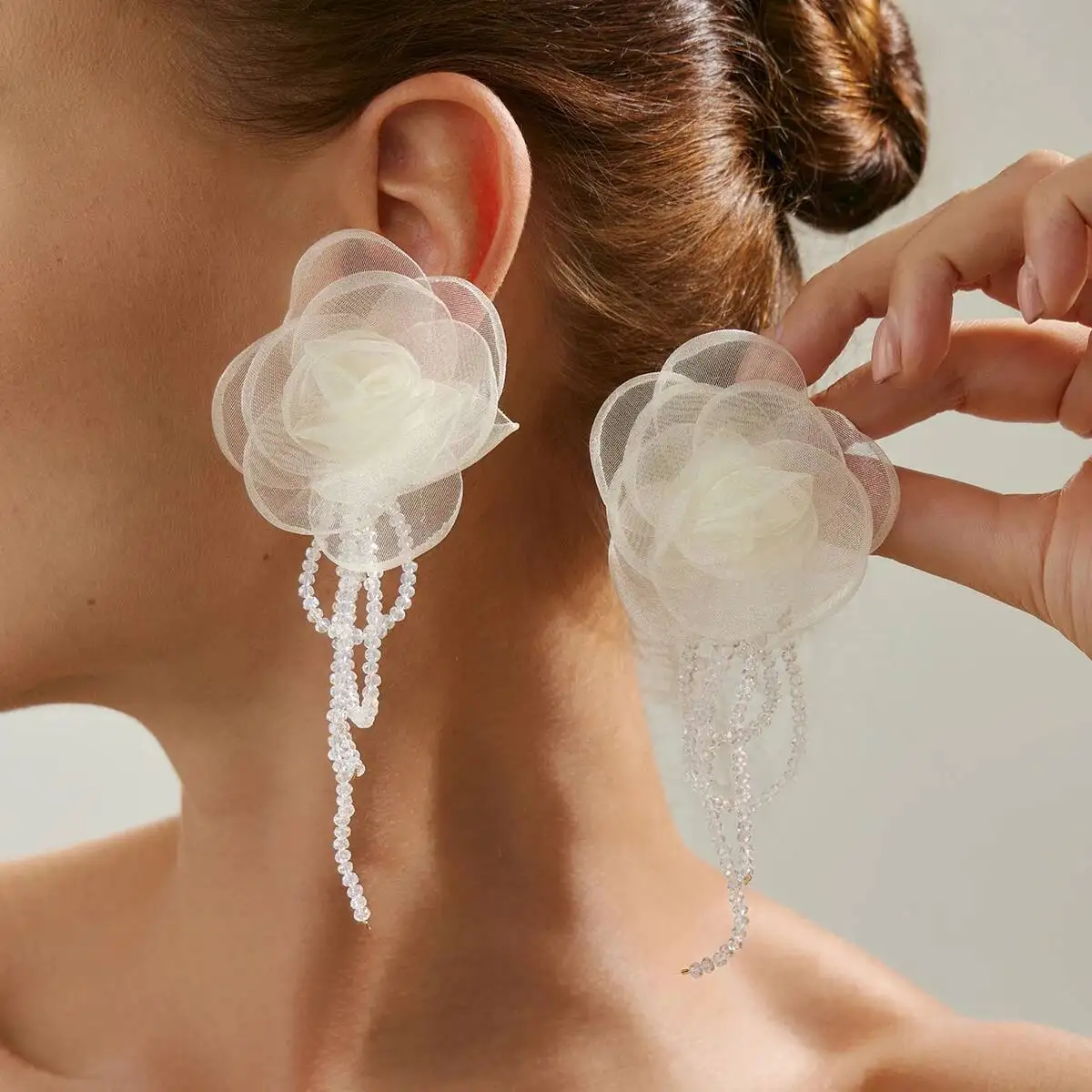KunJoe Romantic Yarn White Flower Earrings for Women Bridal Elegant Rose Floral Ear Stud Bead Tassel Earrings Wedding Jewelry