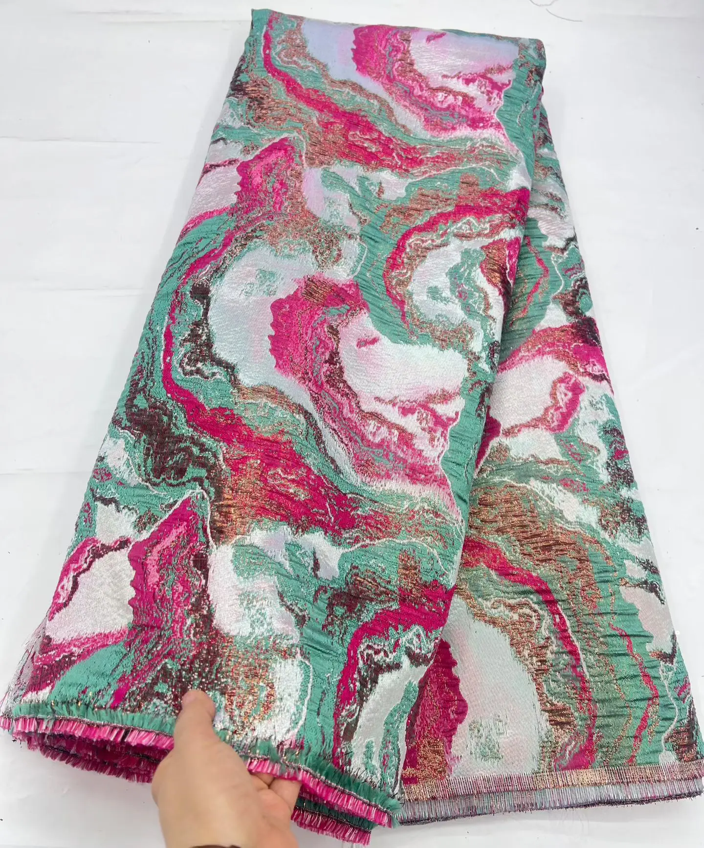 2026 French Brocade Lace Fabric 5 Yards High Quality African Gilding Jacquard Lace Fabric Nigerian Party Dress foe Women Dress