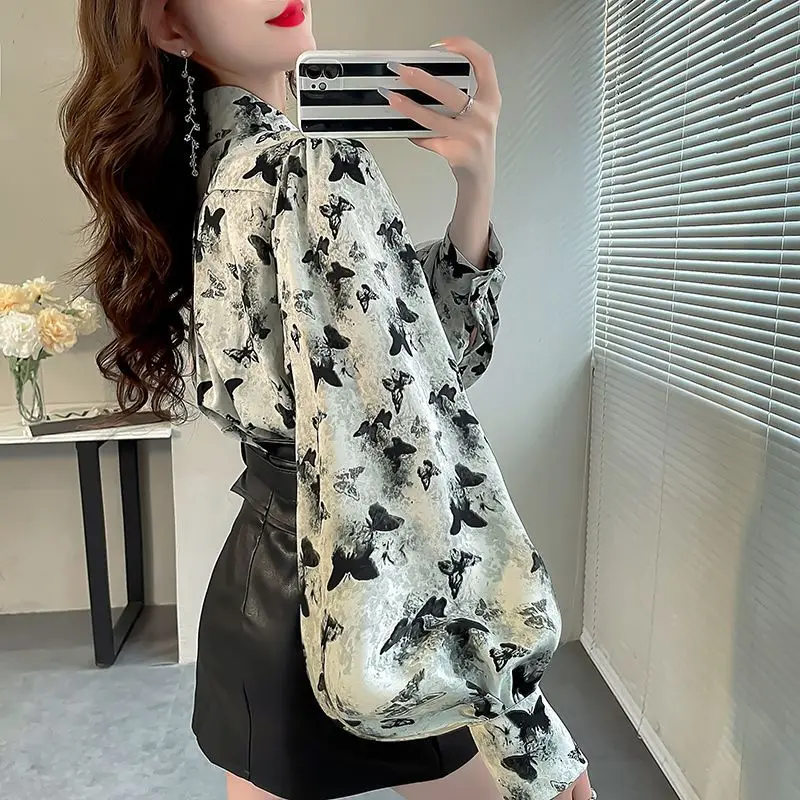 Early Autumn Printed Butterfly Fashionable Temperament Shirt for Women Age Reducing High-end Niche Top Loose Lantern Sleeve