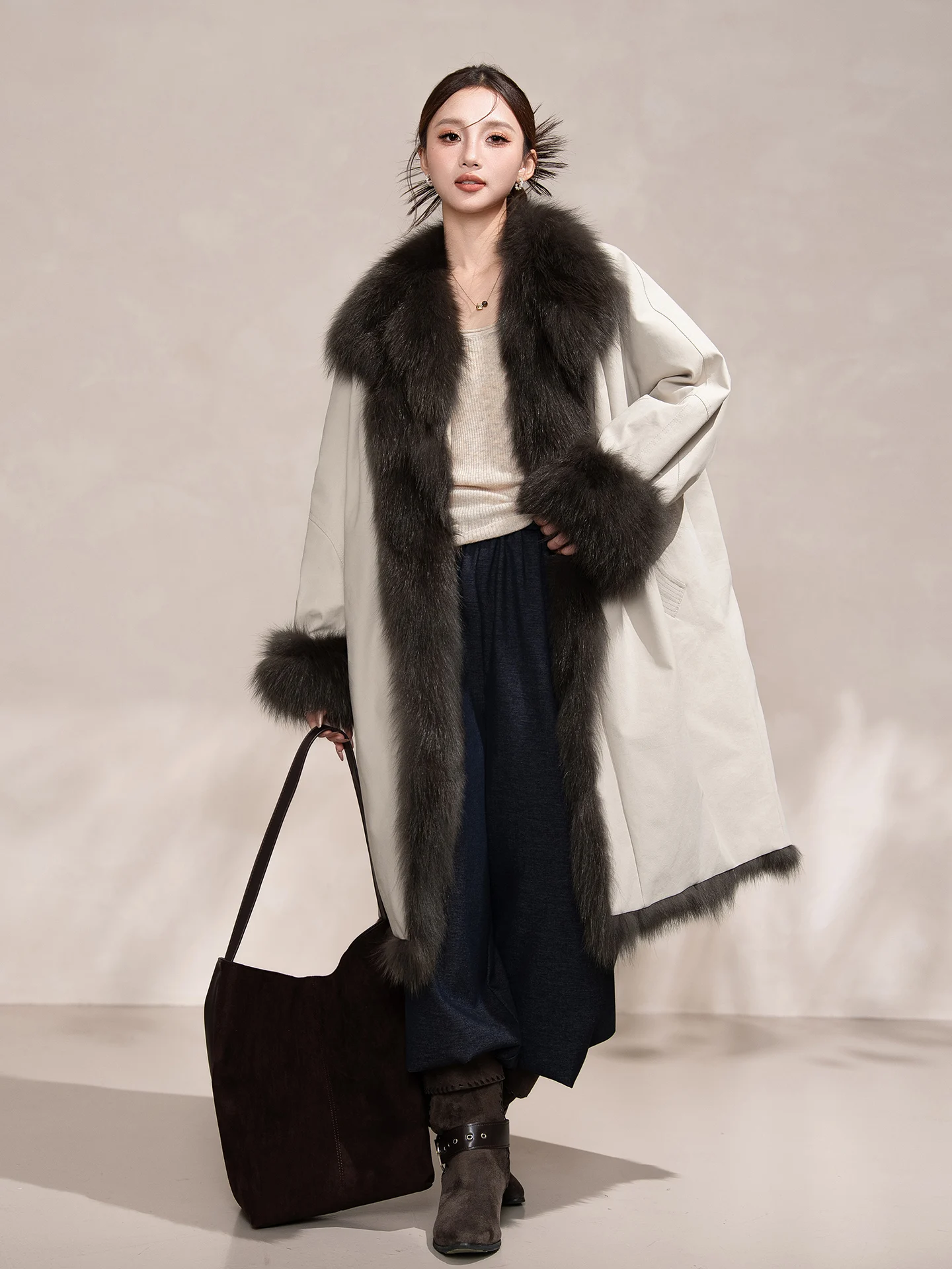 Cappotto elegante di media lunghezza Parker, piumino d'oca 90, giacca a vento in pelliccia di volpe, nuovo piumino invernale 2025