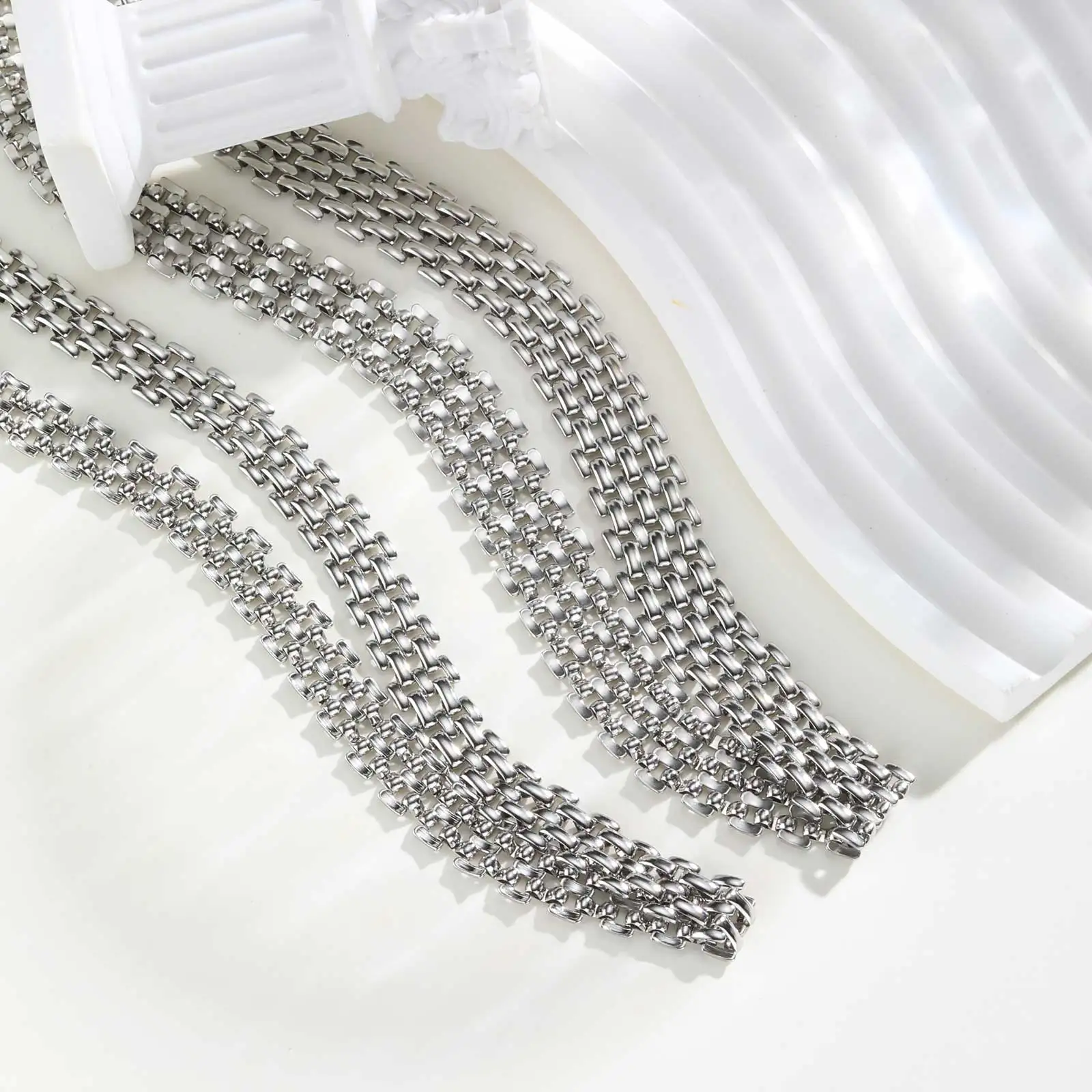  Simple Chunky Watchband Chain Necklace for Women, Gold Color Stainless Steel Wide Choker Necklace, Minimalist Fashion Jewelry