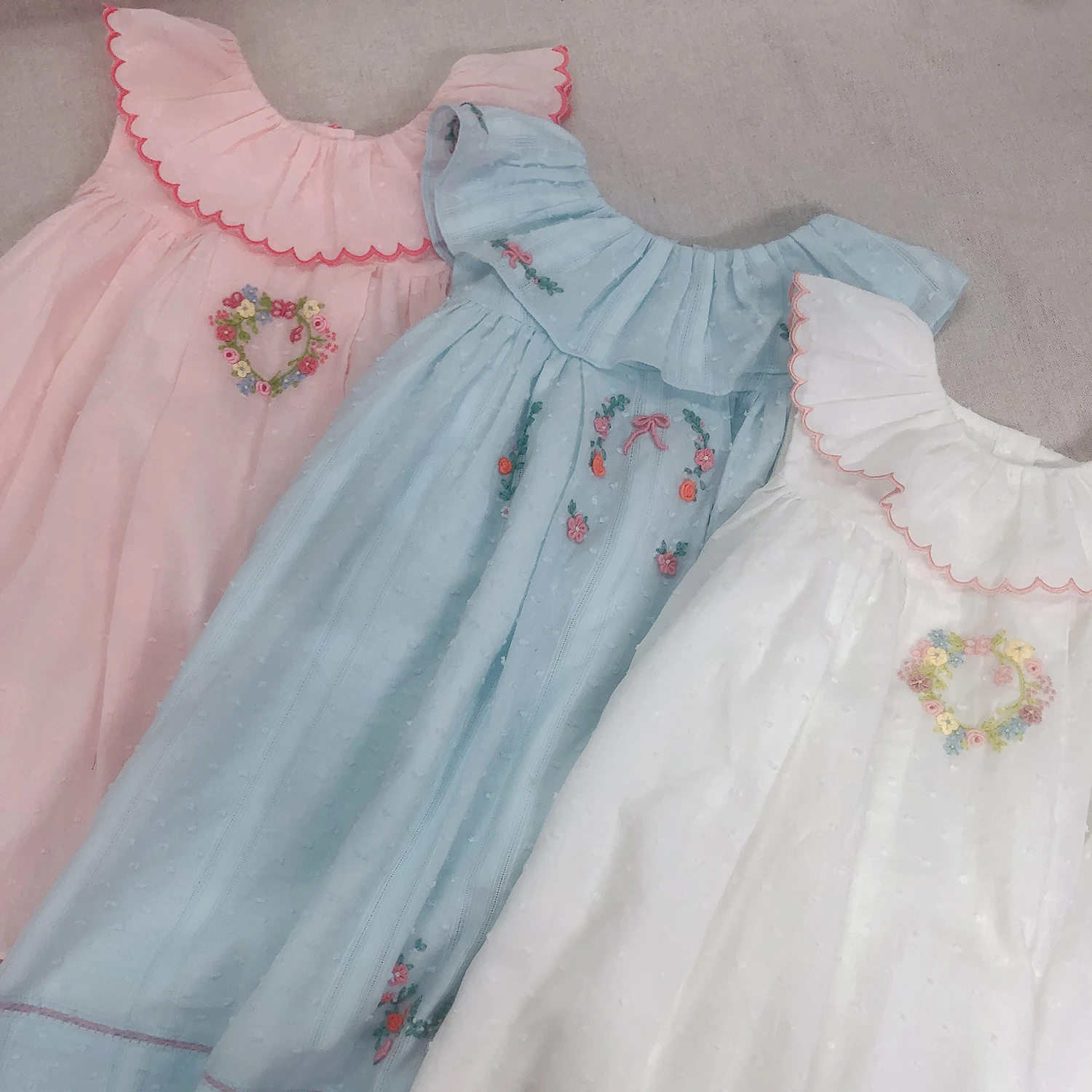 Three Color Girls' Lotus Leaf Collar Sleeveless Dress Cotton Handmade Flower Embroidery Heavy Craft Splicing Princess 1-8Y
