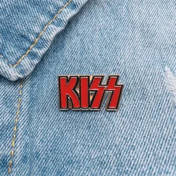 Creative Red Letters KISS Enamel Brooch Heart Love Miss Valentine Alloy Pins Badge Clothes Accessories Women Jewelry Gifts