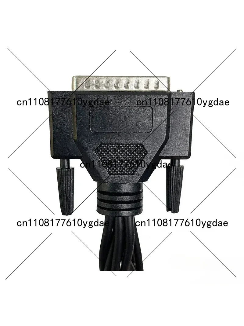 

Электронный кабель для барабанов поддерживает пять барабанов и три тарелки.