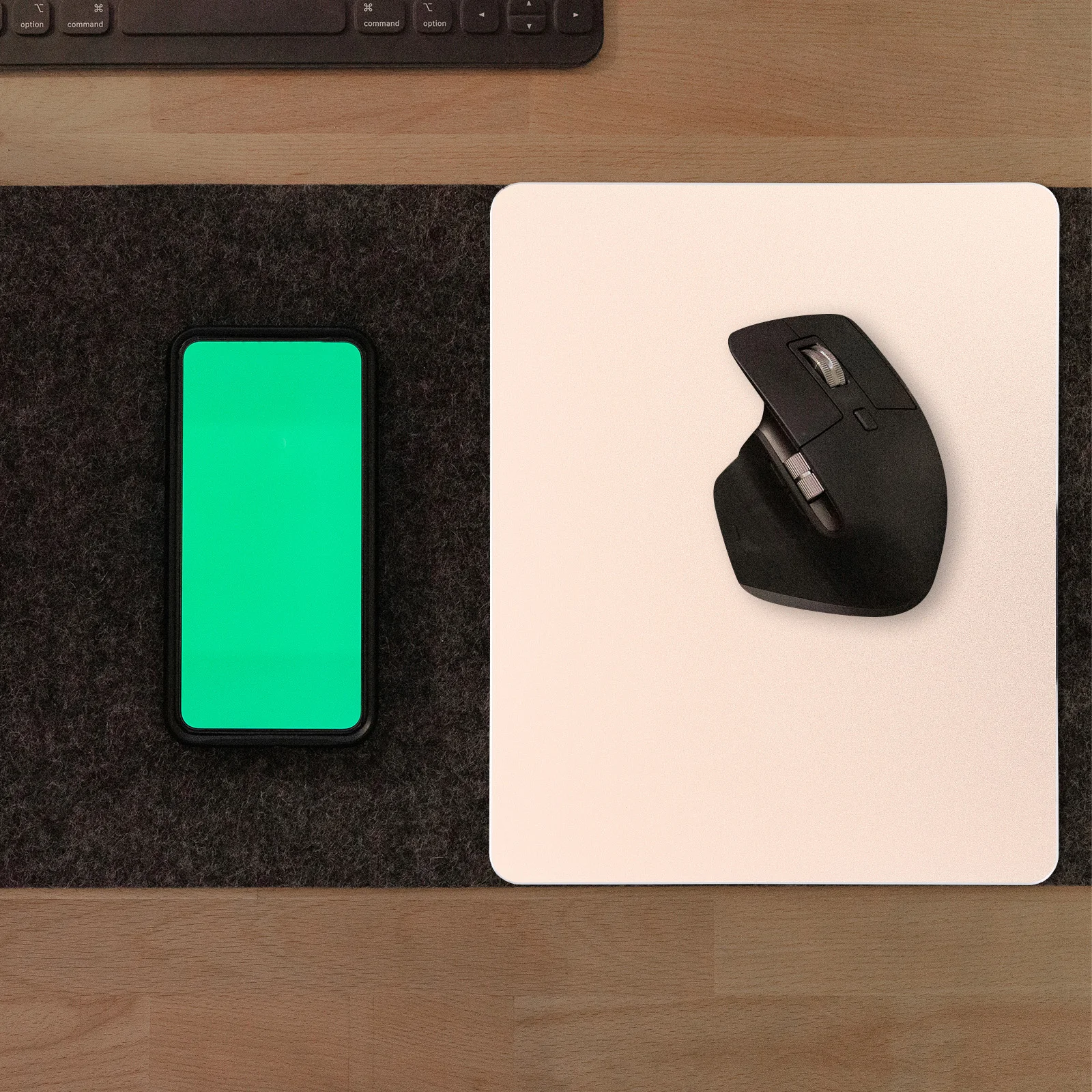 

Premium Metal Square Mouse Pad Double-Sided Desktop Mat for Computer Gaming Office Work Efficient Comfortable Hand Pressure