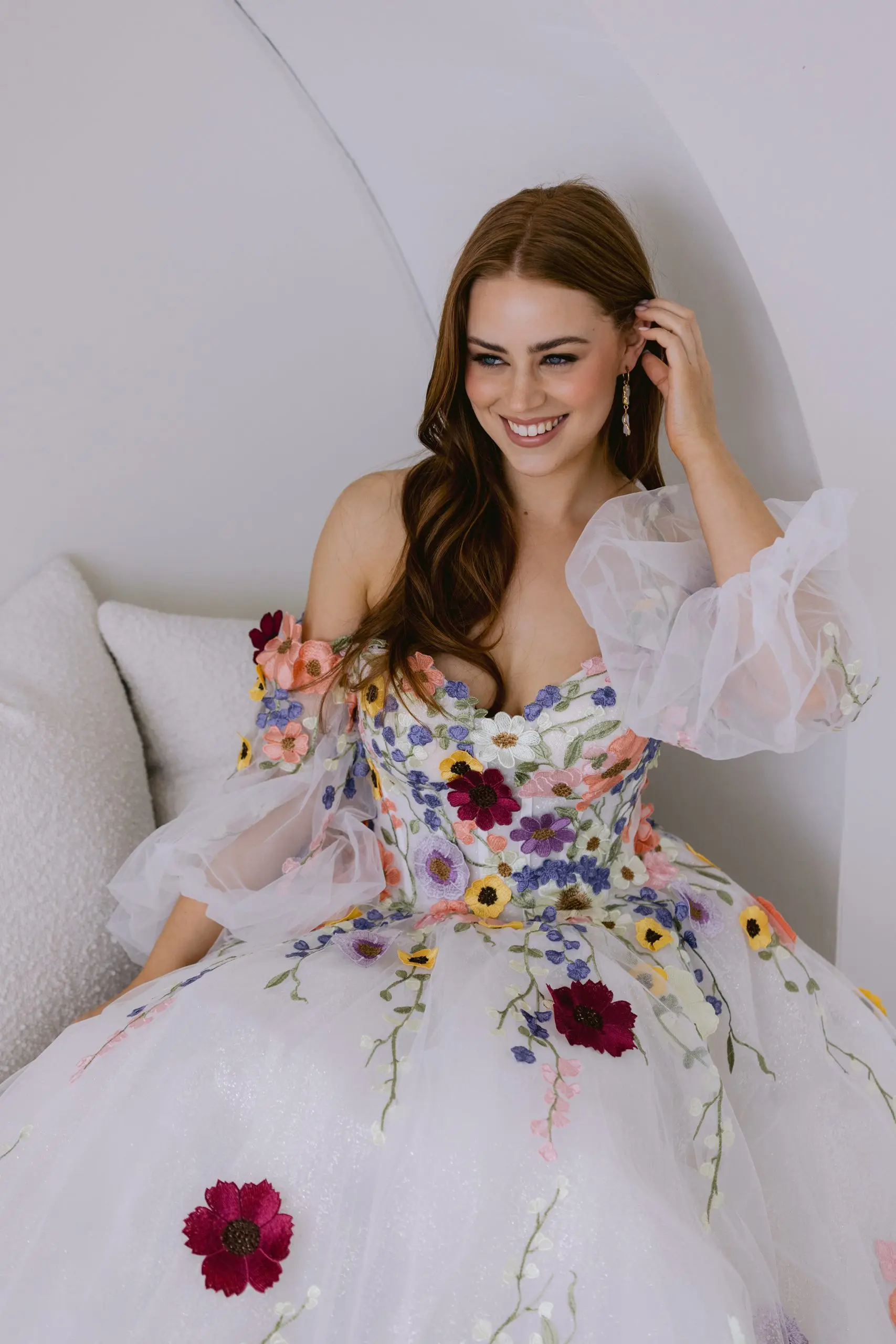 Jessica kwiat bufiaste rękawy suknia ślubna haft kwiatowy tiul suknie balowe suknie na przyjęcia weselne Vestidos De Noche dostosuj