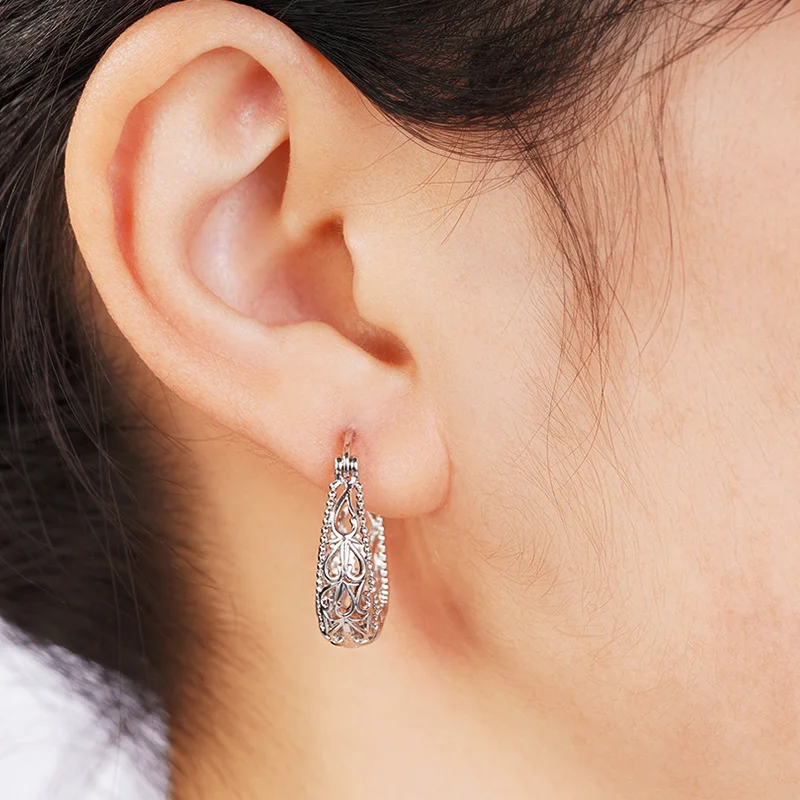 Huitan Graceful Hollow-out Design Hoop Earrings Lady Elegant Delicate Accessories for Anniversary Metal Silver Color Jewelry