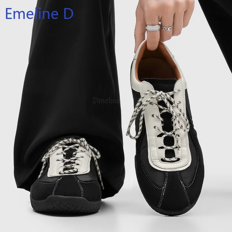 Men Retro Lace Up Sneakers Mixed Suede Fabric Upper Contrast Stitching Lightweight Street Sport Casual Training Flat Shoes