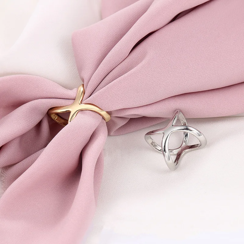 Fashion X Shape Metal Brooches For Women Simple Cross Shawl Ring Clip Buckle Scarf Holder Female Jewelry Accessories Gifts