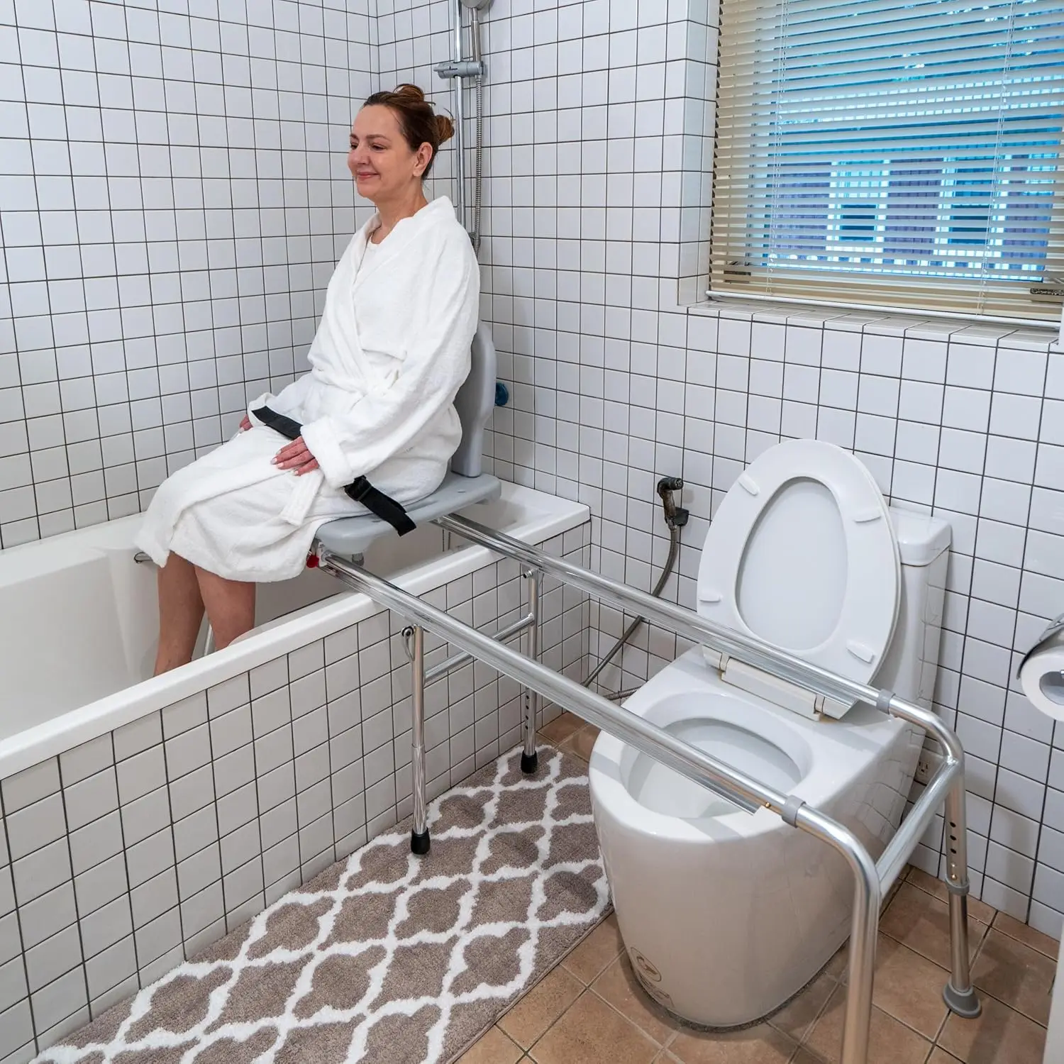 Banc de transfert coulissant des toilettes à la baignoire et chaise de douche (XX de long), système coulissant 77993, sécurité multiple Fe, fournitures de santé