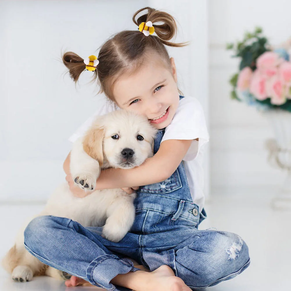 

30Pcs Wool Felt Bee Shape DIY Craft Supplies Cute Bees for Clothes Hats Hair Accessories Party Birthday Decoration