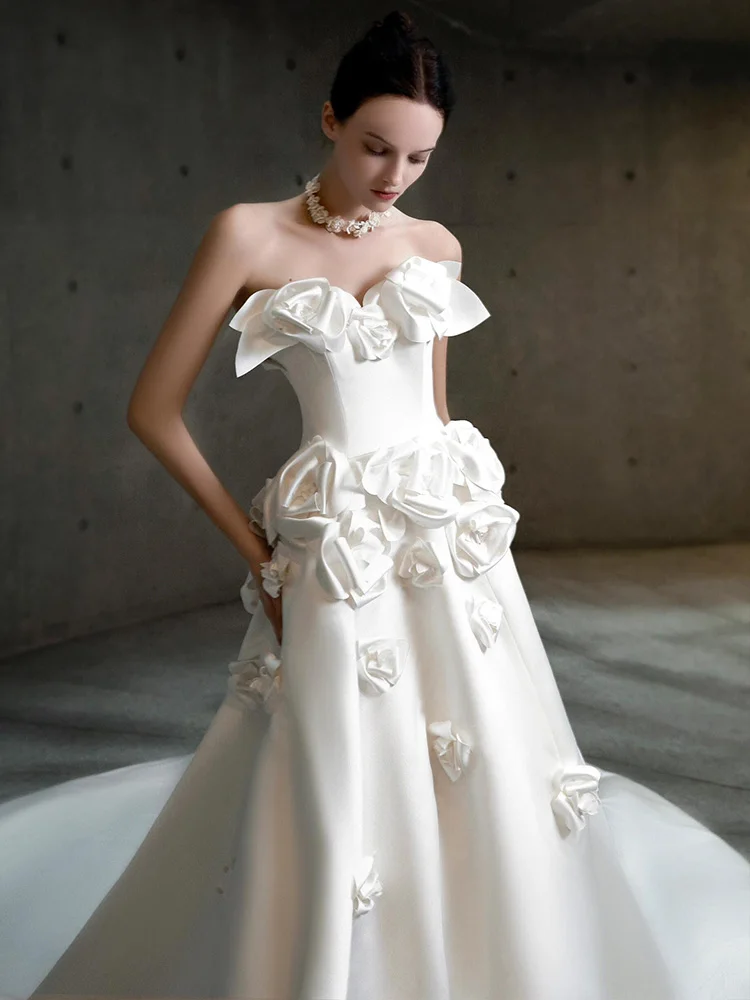 French Satin Tube Top Advanced Texture Trip Shoot Light Niche Wedding Dress Bride Small 2025 New Evening Women