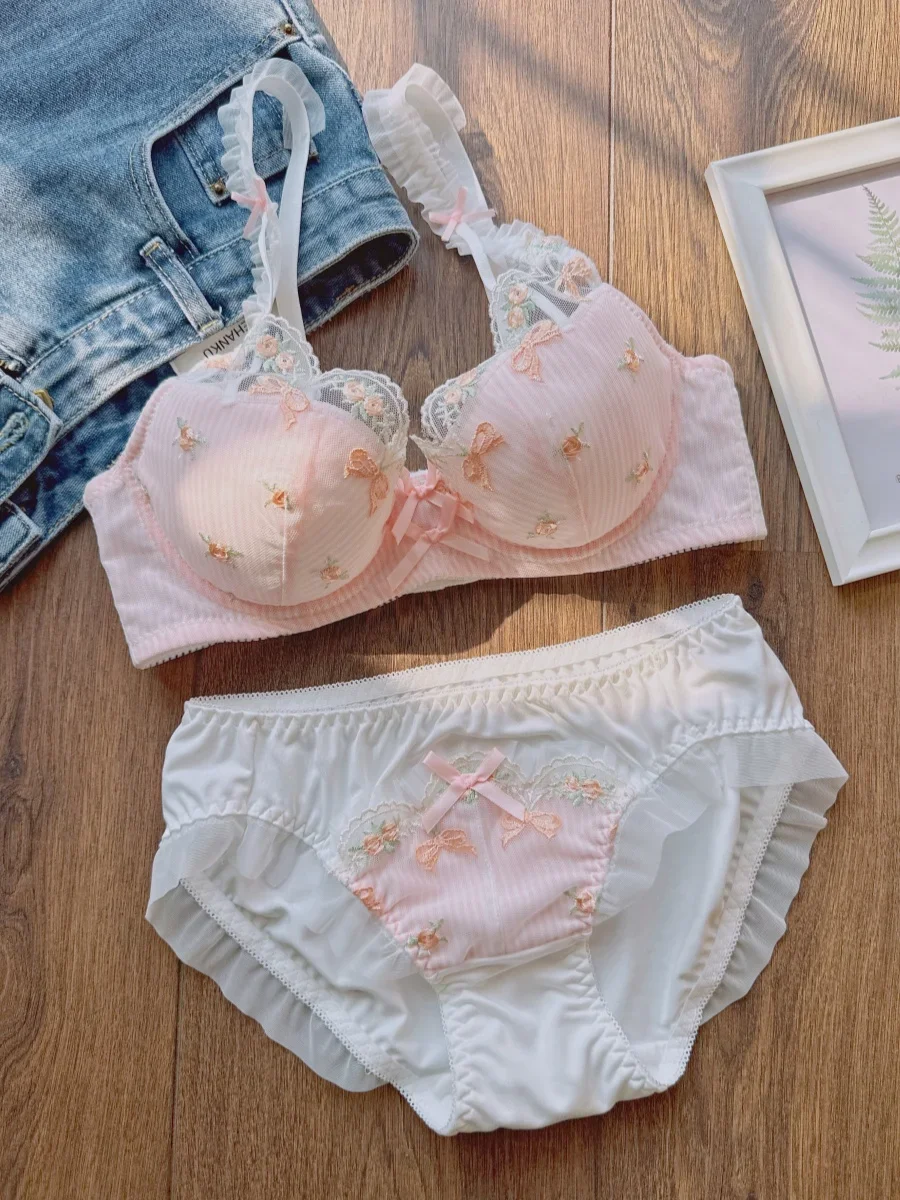 Summer cute girls underwear embroidery sweet large size  thin cup lingerie with underpants suit soft steel ring gathered bra set