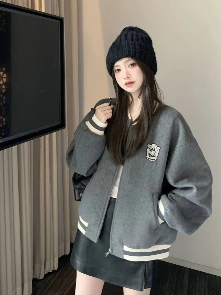 ​Vintage Inspired Baseball Jacket Gray Single Jersey Wool Coat with Embroidered Badge Casual Short Outerwear Spring Autumn​