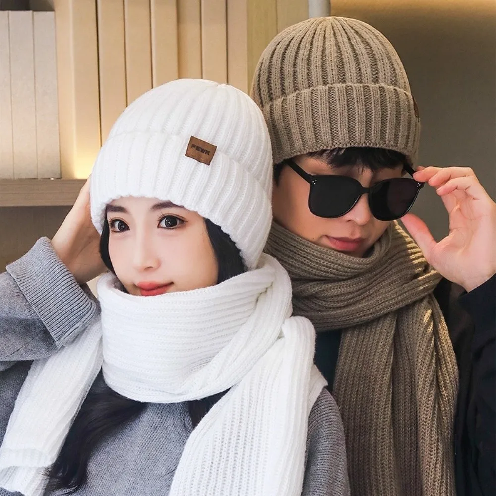 Set da 2 pezzi moda cappello lavorato a maglia antivento sciarpa peluche addensare cappello da uomo morbido semplice sciarpa calda coppia