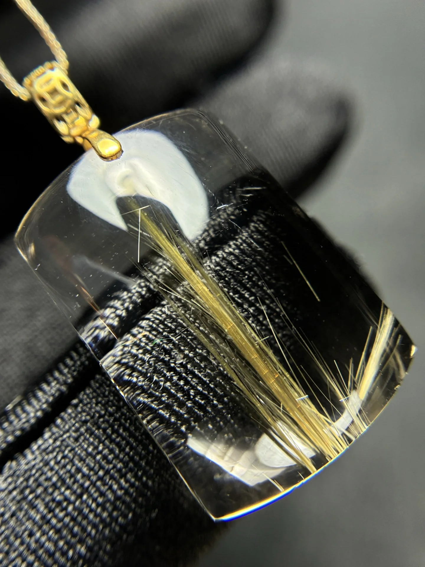 

Natural Gold Rutilated Quartz Pendant Jewelry Carved Mouse 25.2*16.4*7.1mm Men Women Brazil AAAAAAA