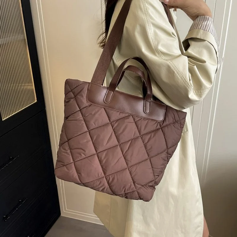 Luxury Brand Leather Women's Tote Bag Fashionable Popular Classic Elegant Paris Designer Daily Vintage Bag