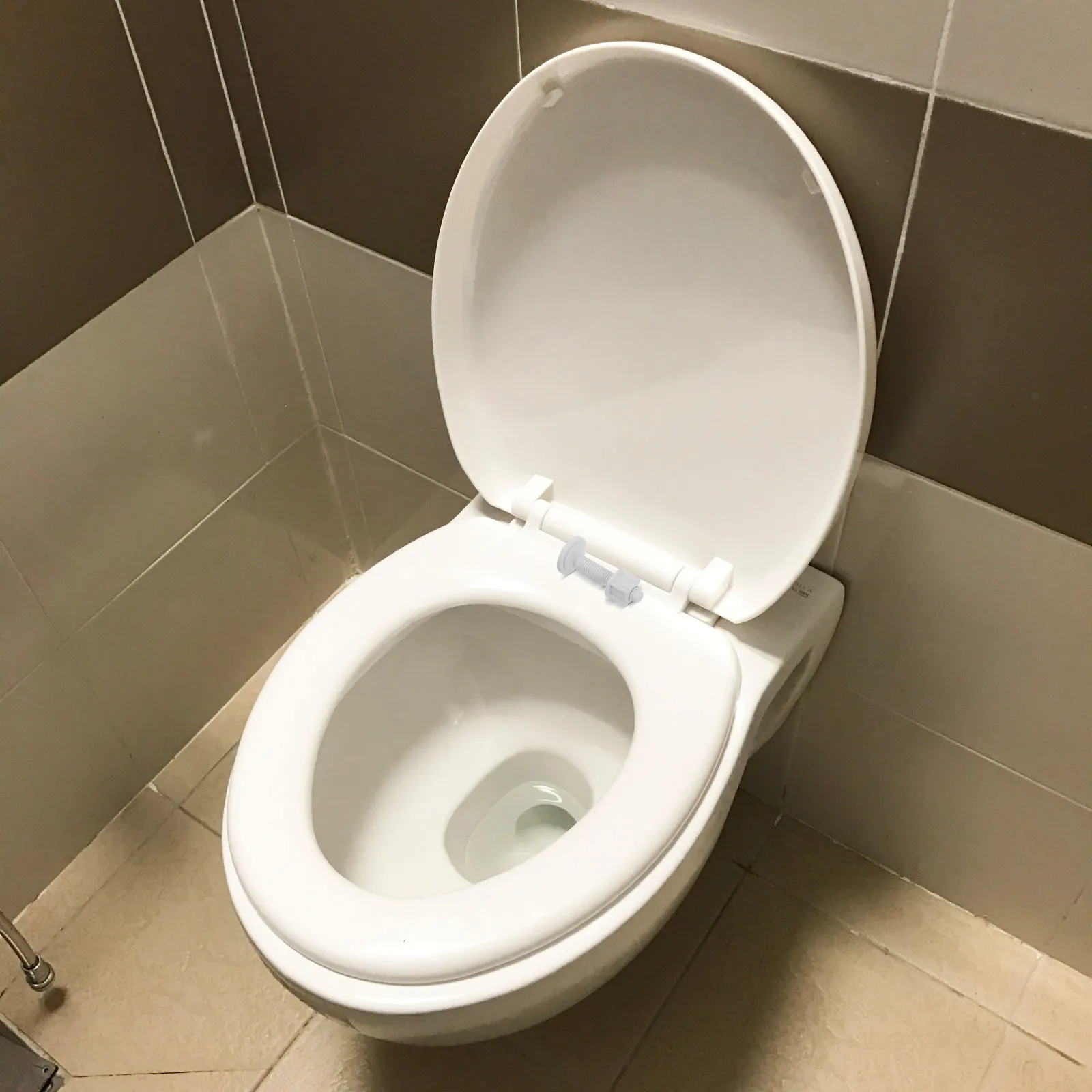 

Комплект из 2 пластиковых крепежных болтов для сиденья унитаза, для винтов крышки унитаза, легкая установка и снятие, надежная фиксация