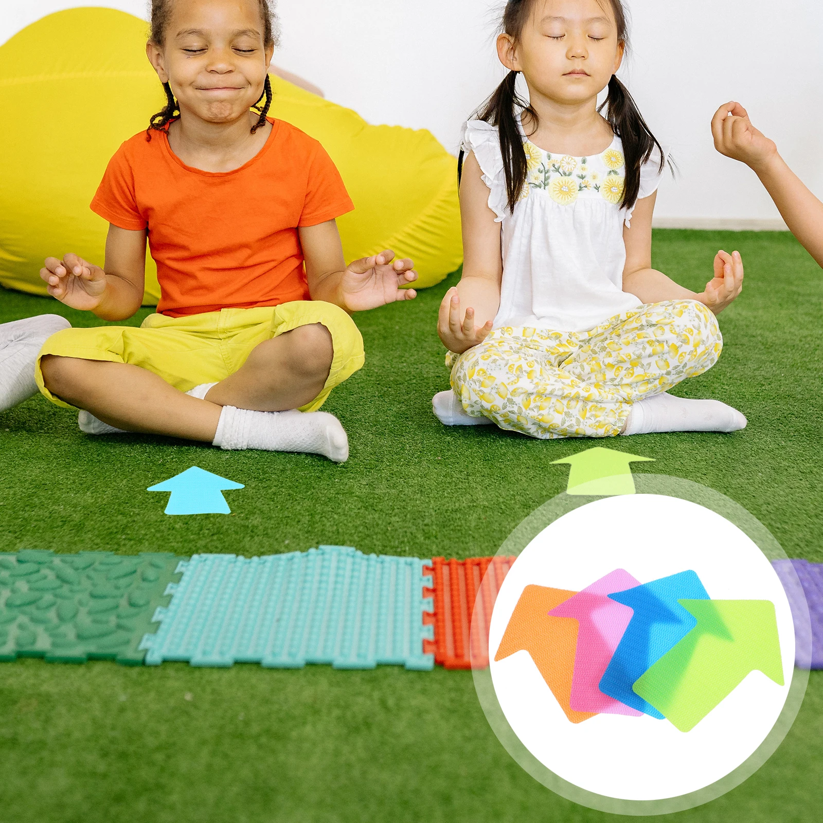 

24pcs Arrow Shape Carpet Floor Spot Marker Pads Reusable For Sports Training Classroom Home Decor Spot Markers Rug