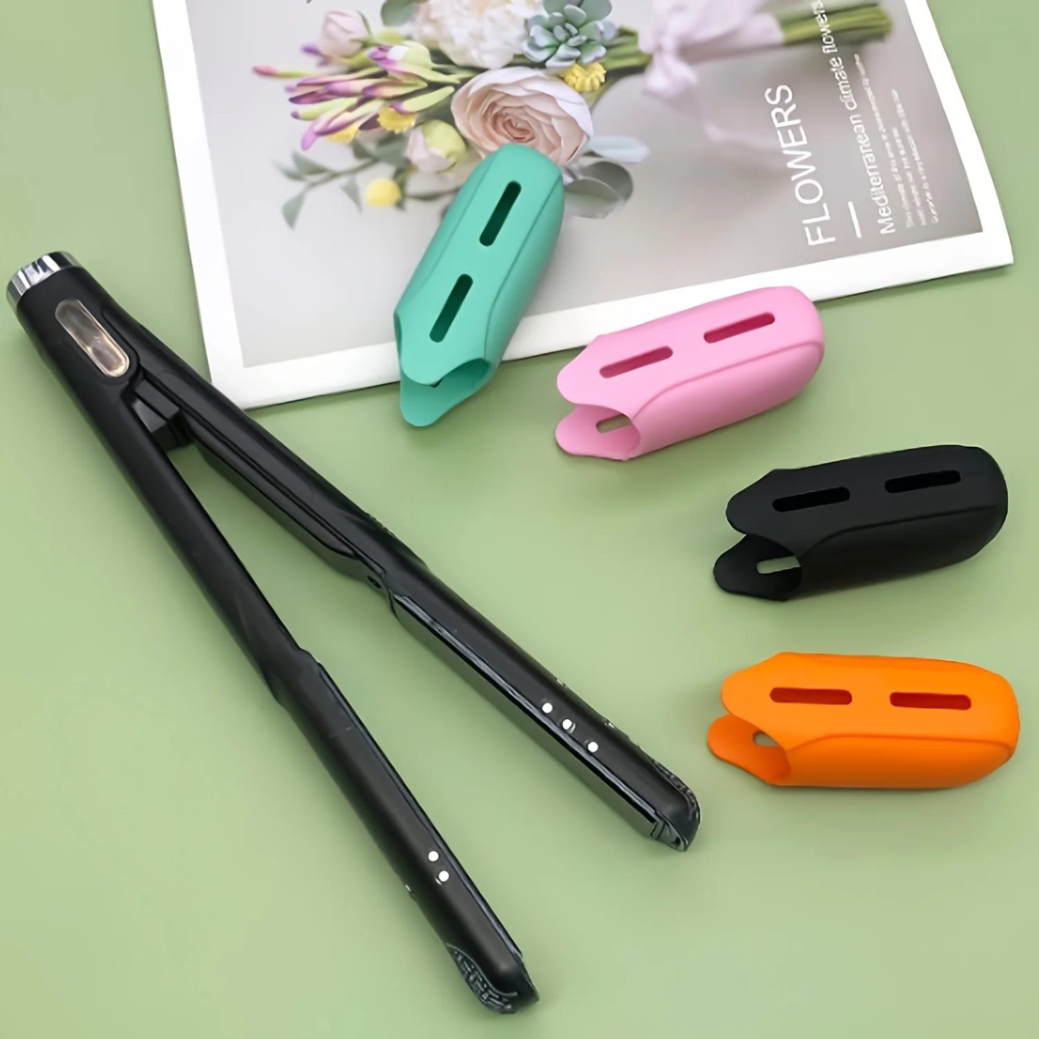 Heat Resistant Mat Pouch for Hair Tools, Flat Iron & Curling Iron Heat Pad, Portable Heat Mat Cover for Countertop Straightener