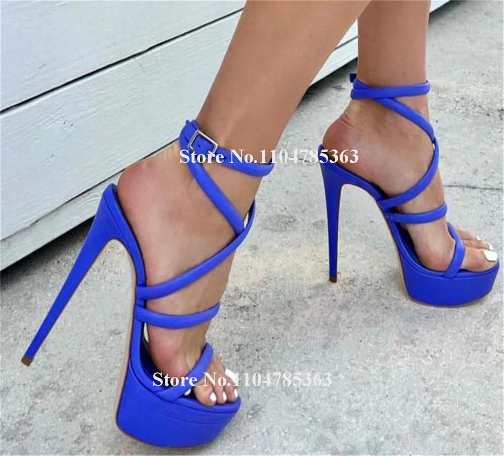 أحدث الأشرطة الصليب خنجر كعب الصنادل المفتوحة تو أسود أزرق أحمر ماتي الجلود عالية منصة Strappy كعب رقيقة الكعوب الطرف